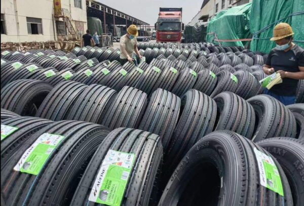 Radial Tubeless Truck Tire