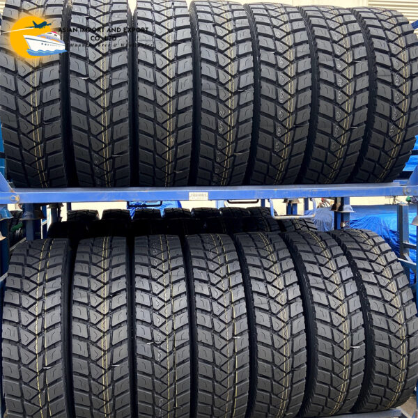 Low Price Truck Tire 385 55R22.5