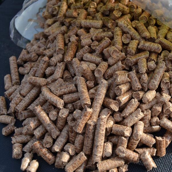 Wood pellets wholesale worldwide 15kg Bags packaging for sale - Image 10