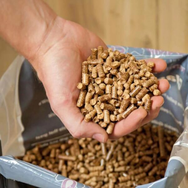 Wood pellets wholesale worldwide 15kg Bags packaging for sale - Image 11