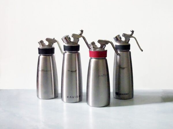 Aluminum Whipped Cream Dispenser 500ml , 1000ml For Sale - Image 3