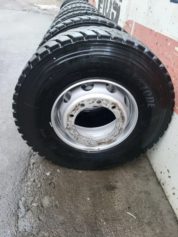 Truck Tire for sale Double Coin 385.50R19.5 - Image 4